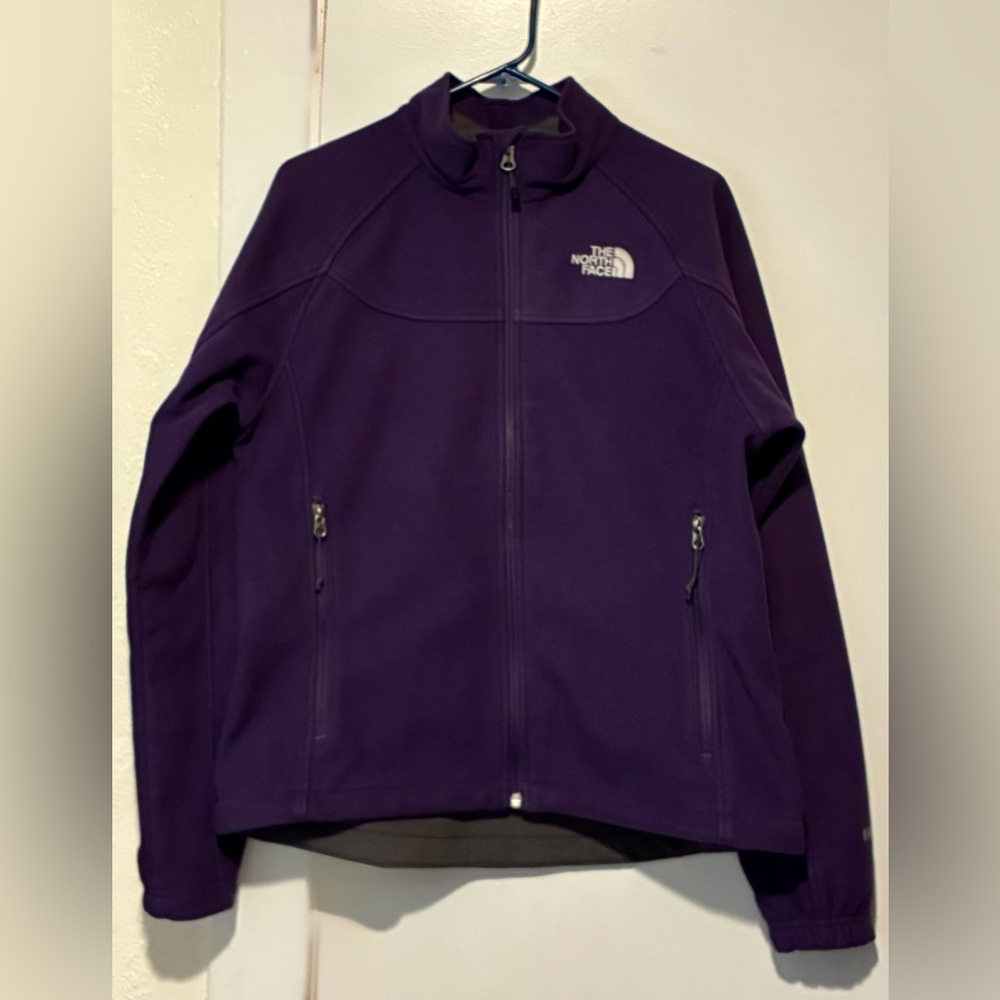 The North Face Women's Deep Purple Windwall Jacket.